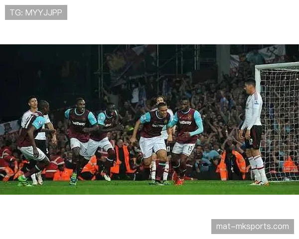 奥康奈尔关键防守助英超球队逆转取胜，表现抢眼